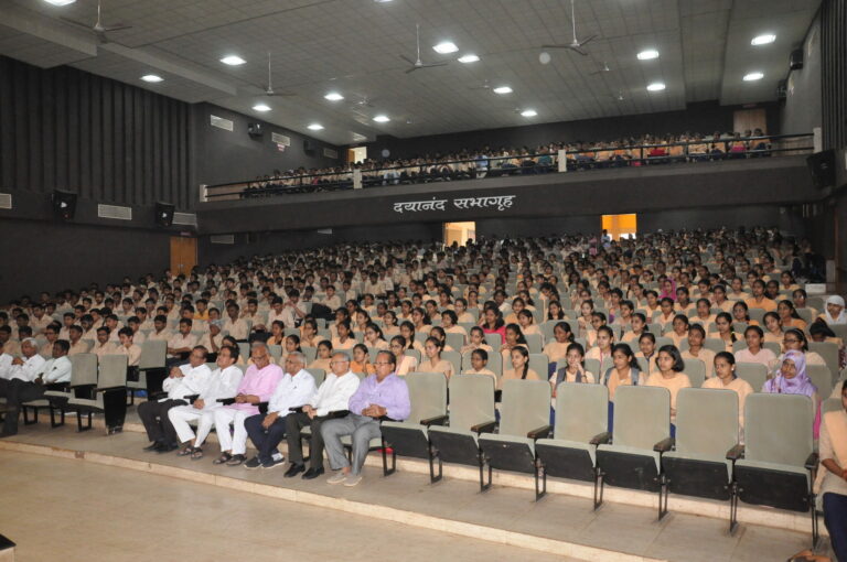 Dayanand Science College, Latur